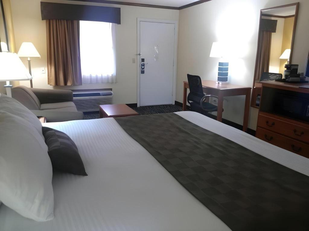 Best Western Fairwinds Inn Cullman Exterior photo